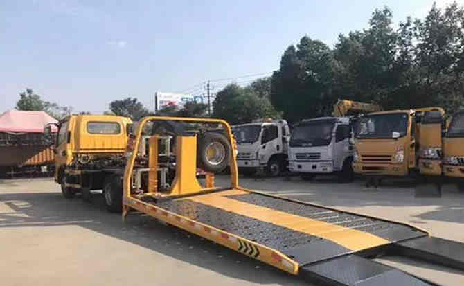 阿克陶汽车中途维修案例